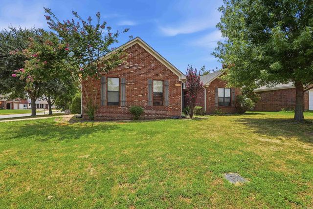 2505 Gladiola, Conway, AR 72034