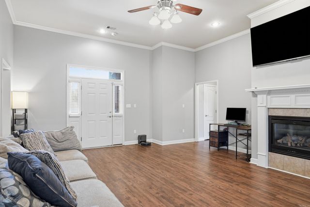 2505 Gladiola, Conway, AR 72034