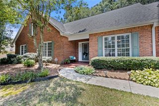 1082 SUNNY GLENN Court, Lawrenceville, GA 30043