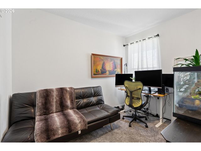 812 Ne Trillium Dr, Estacada, OR 97023