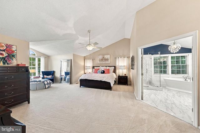 606 SIGNERS CIR, Marlton, NJ 08053
