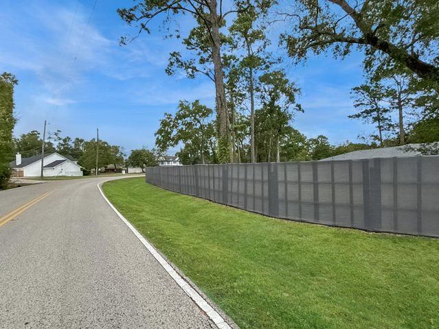 3706 Roberts Boulevard, Baytown, TX 77521