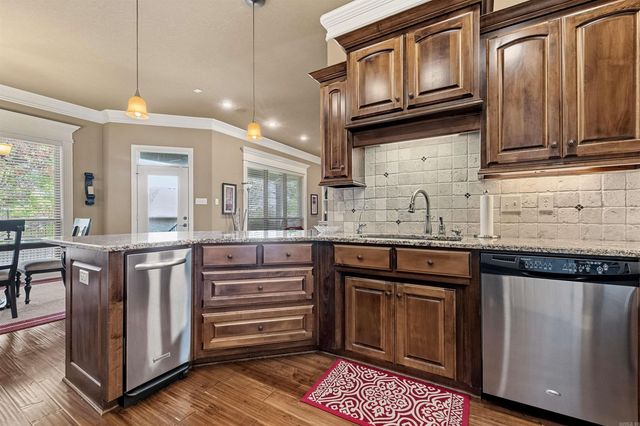 2724 Whitewood Drive, Sherwood, AR 72120