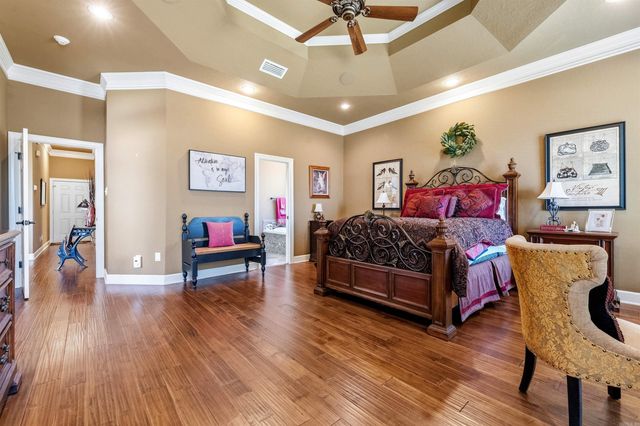 2724 Whitewood Drive, Sherwood, AR 72120