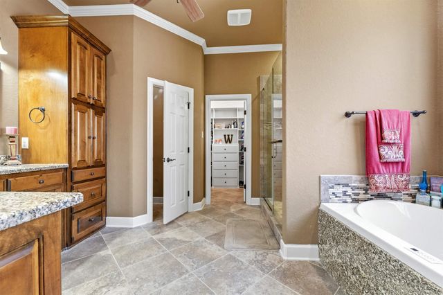 2724 Whitewood Drive, Sherwood, AR 72120