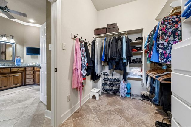 2724 Whitewood Drive, Sherwood, AR 72120