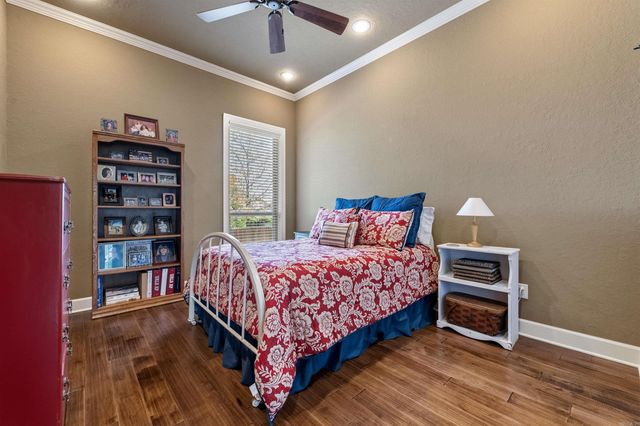 2724 Whitewood Drive, Sherwood, AR 72120