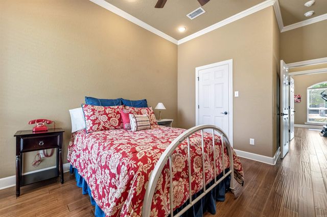 2724 Whitewood Drive, Sherwood, AR 72120