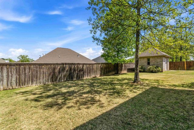 2724 Whitewood Drive, Sherwood, AR 72120