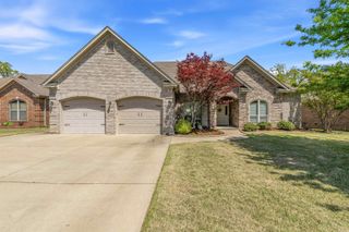 2724 Whitewood Drive, Sherwood, AR 72120