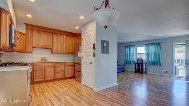 5 Missouri Court 217, Matawan, NJ 07747