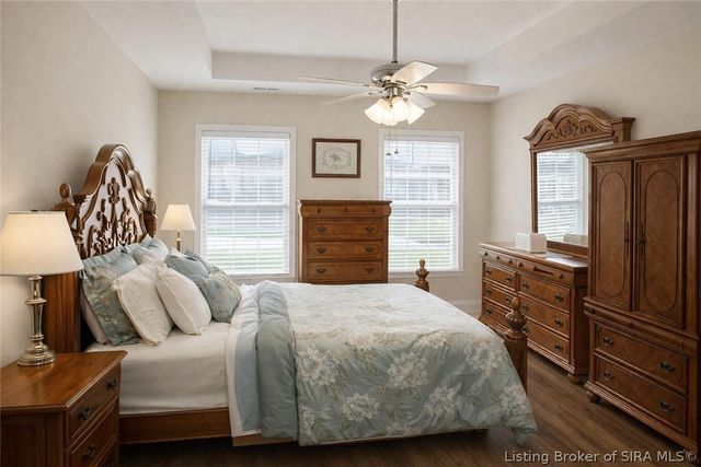 606 Kingsbury Court, Jeffersonville, IN 47129