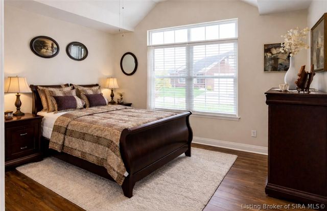 606 Kingsbury Court, Jeffersonville, IN 47129