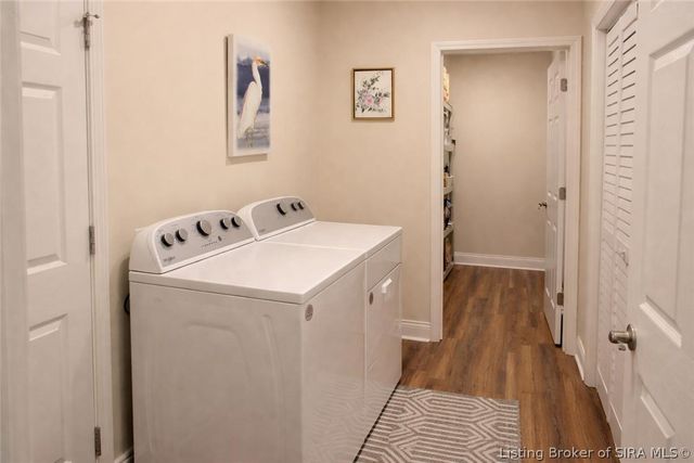 606 Kingsbury Court, Jeffersonville, IN 47129