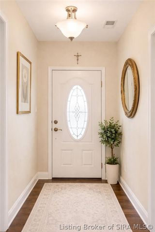 606 Kingsbury Court, Jeffersonville, IN 47129