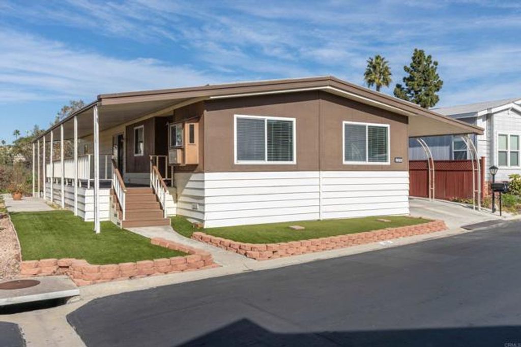 2130 Sunset Drive 135, Vista, CA 92081