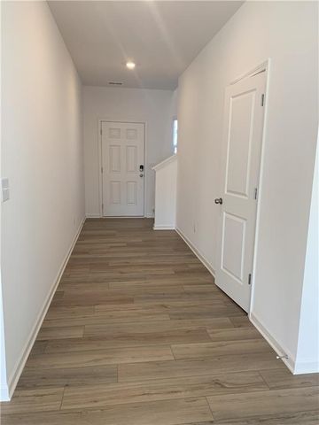 921 Summer Rain Way, Acworth, GA 30102