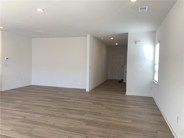 921 Summer Rain Way, Acworth, GA 30102