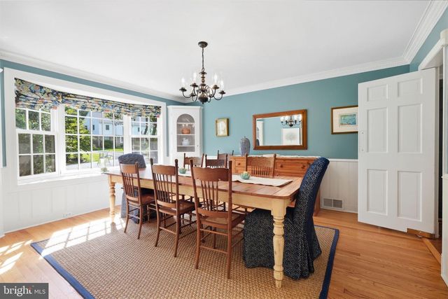 1204 EVERGREEN RD, Yardley, PA 19067