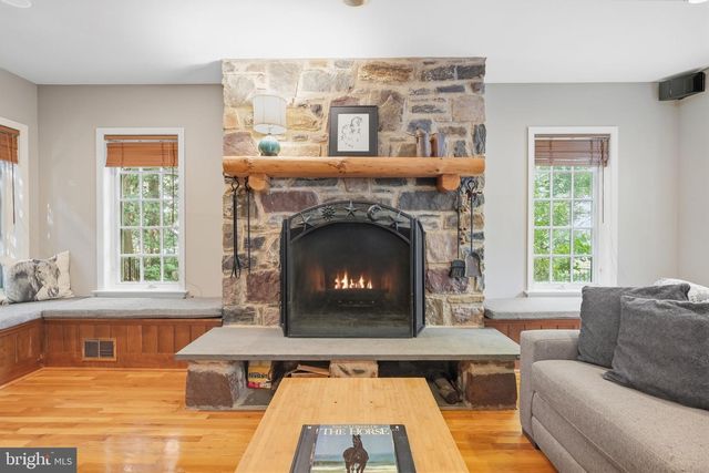 1204 EVERGREEN RD, Yardley, PA 19067