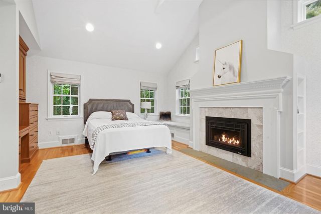 1204 EVERGREEN RD, Yardley, PA 19067