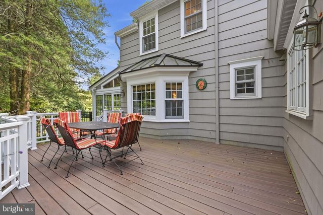 1204 EVERGREEN RD, Yardley, PA 19067