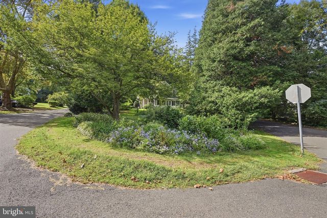 1204 EVERGREEN RD, Yardley, PA 19067