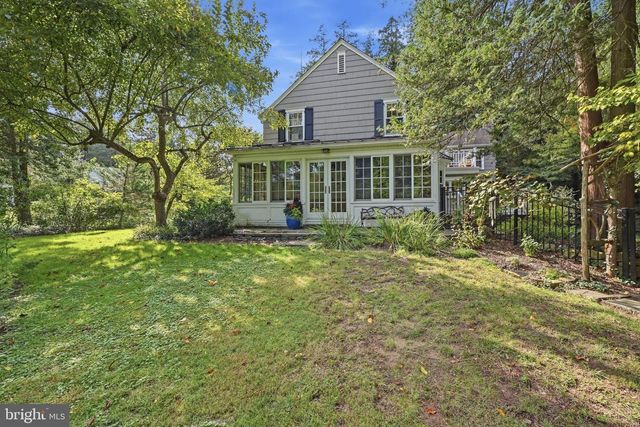1204 EVERGREEN RD, Yardley, PA 19067