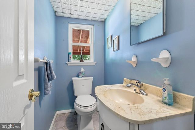 102 CAMBRIDGE DR, Cinnaminson, NJ 08077