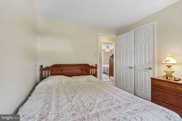 102 CAMBRIDGE DR, Cinnaminson, NJ 08077