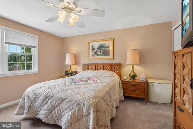 102 CAMBRIDGE DR, Cinnaminson, NJ 08077