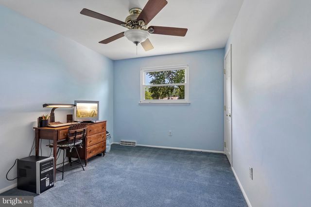102 CAMBRIDGE DR, Cinnaminson, NJ 08077