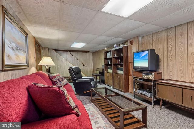 102 CAMBRIDGE DR, Cinnaminson, NJ 08077