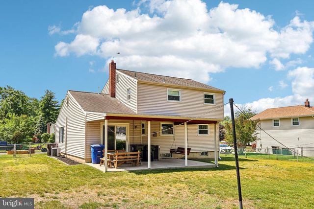 102 CAMBRIDGE DR, Cinnaminson, NJ 08077