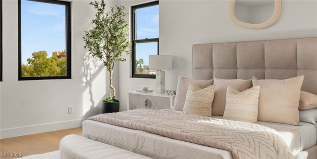 204 Luxaire Court, Las Vegas, NV 89144