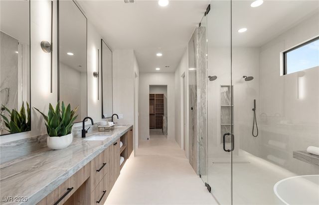 204 Luxaire Court, Las Vegas, NV 89144