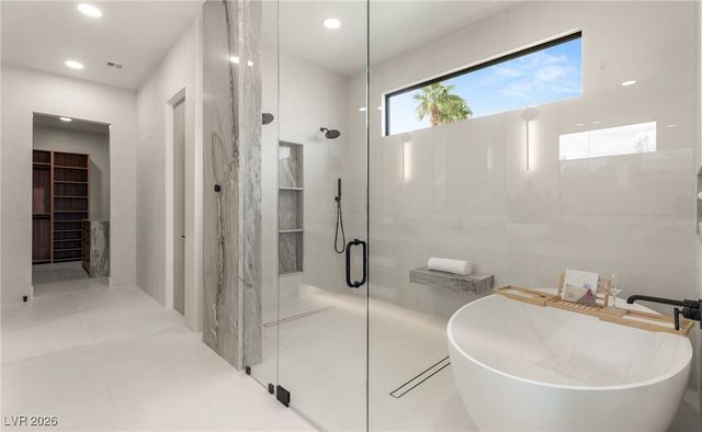 204 Luxaire Court, Las Vegas, NV 89144