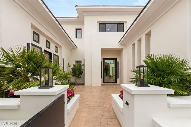 204 Luxaire Court, Las Vegas, NV 89144