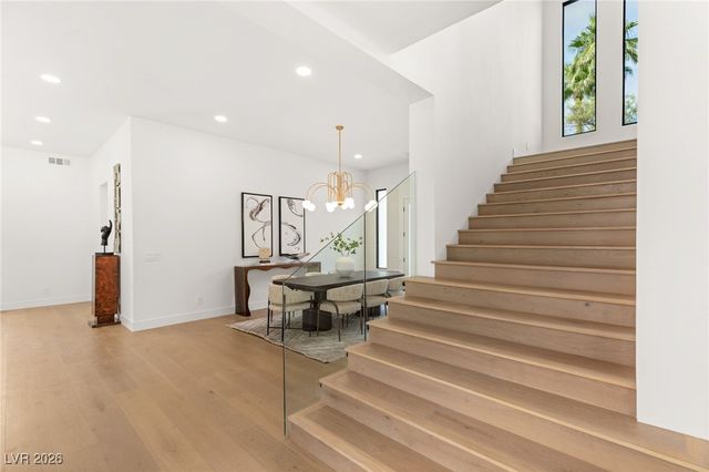 204 Luxaire Court, Las Vegas, NV 89144