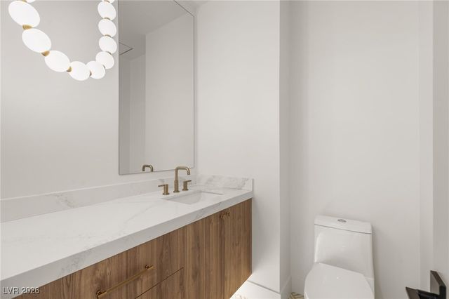 204 Luxaire Court, Las Vegas, NV 89144