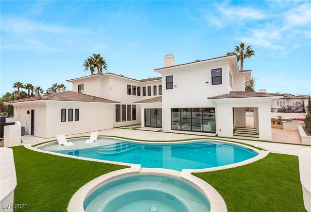 204 Luxaire Court, Las Vegas, NV 89144