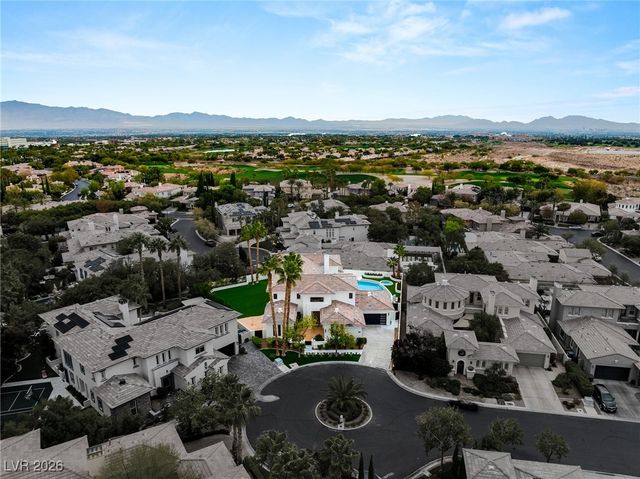 204 Luxaire Court, Las Vegas, NV 89144