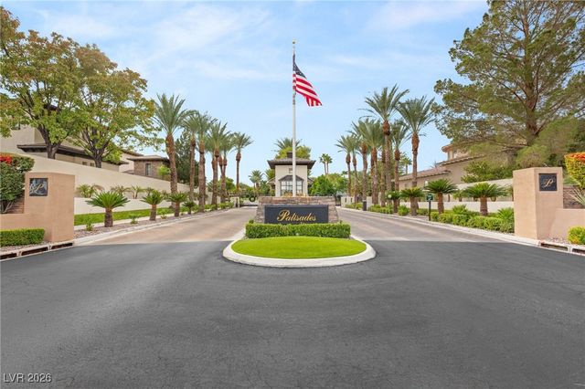 204 Luxaire Court, Las Vegas, NV 89144