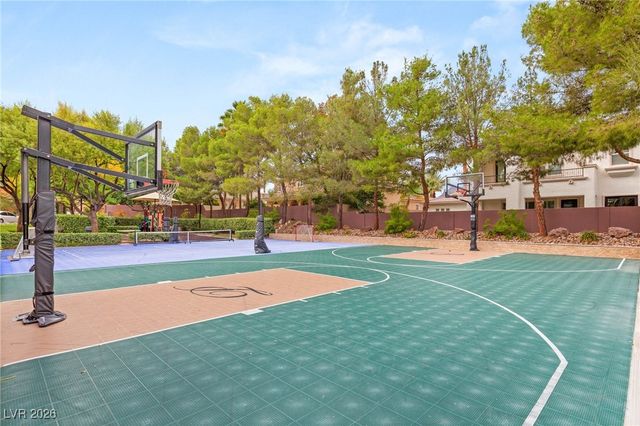 204 Luxaire Court, Las Vegas, NV 89144