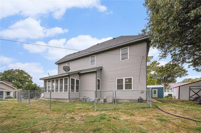 705 E 6th Street, Trenton, MO 64683