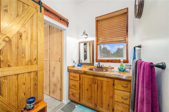 705 E 6th Street, Trenton, MO 64683