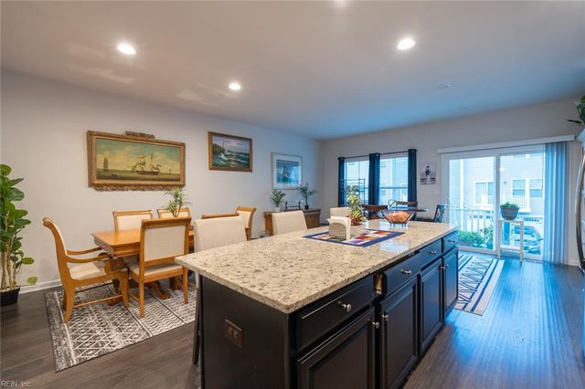 605 Brickell CHSE, Chesapeake, VA 23324