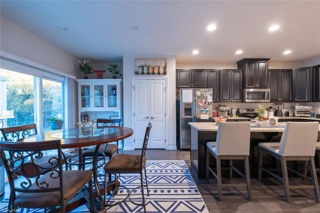 605 Brickell CHSE, Chesapeake, VA 23324