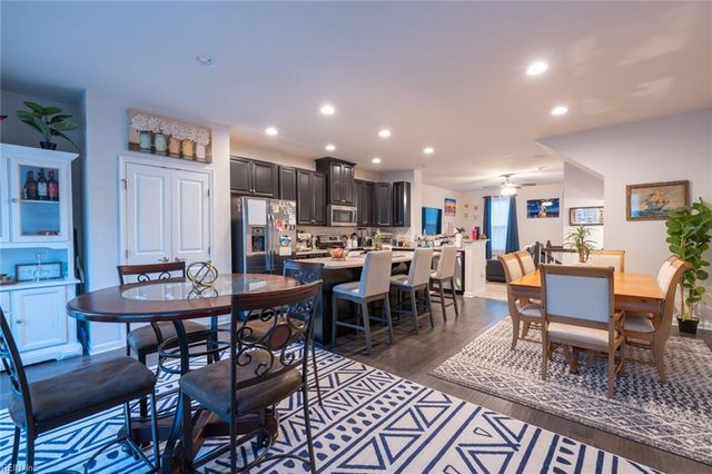 605 Brickell CHSE, Chesapeake, VA 23324