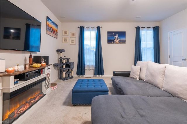 605 Brickell CHSE, Chesapeake, VA 23324